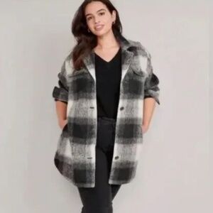 Small Old navy black and white plaid oversized shacket jacket